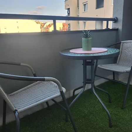 Ns Private Parking Apartment *