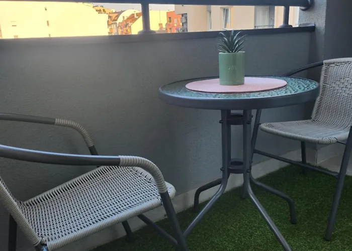 Ns Private Parking Apartman *